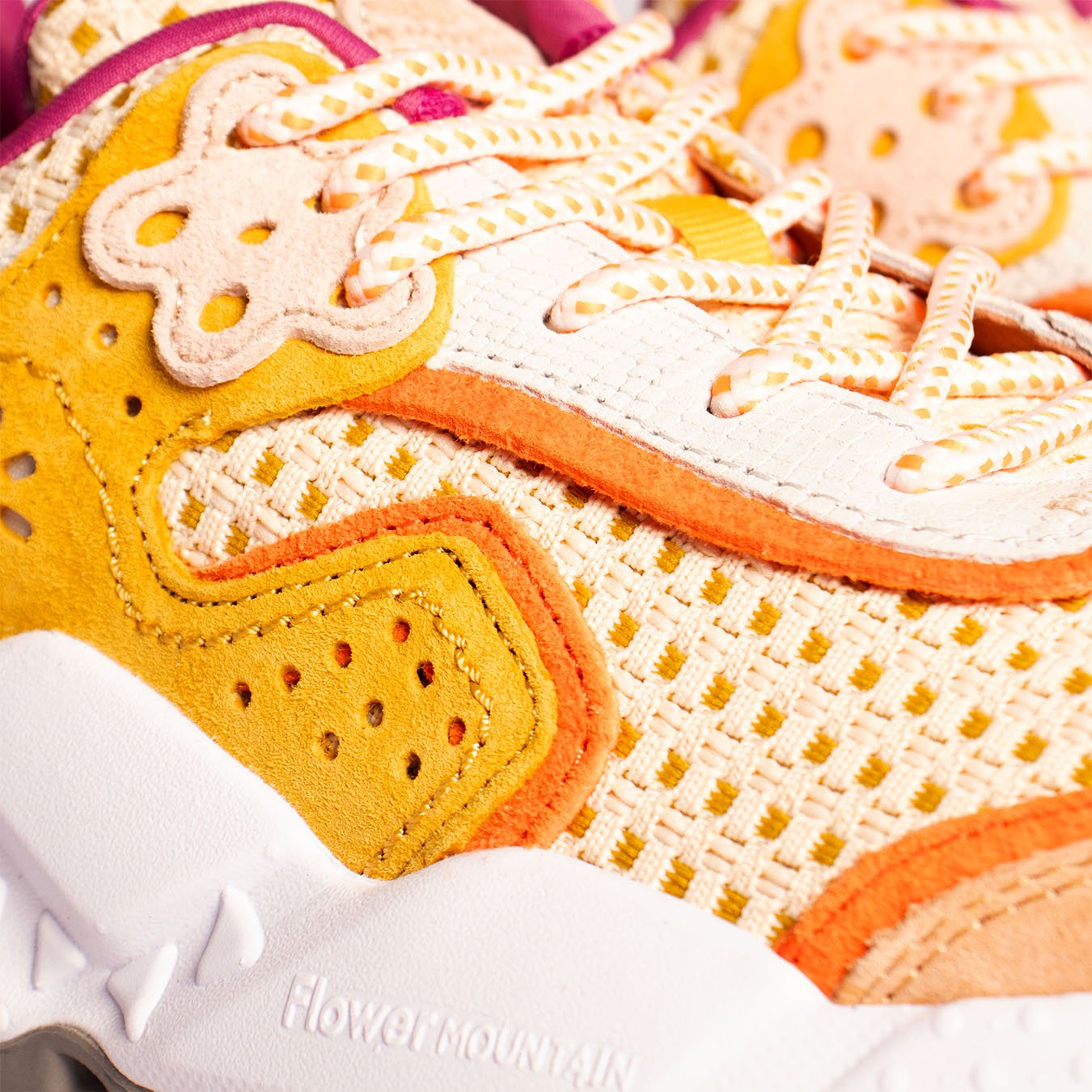 Flower Mountain Womens Koetsu Suede Checkered Beige / Ocra - pam pam