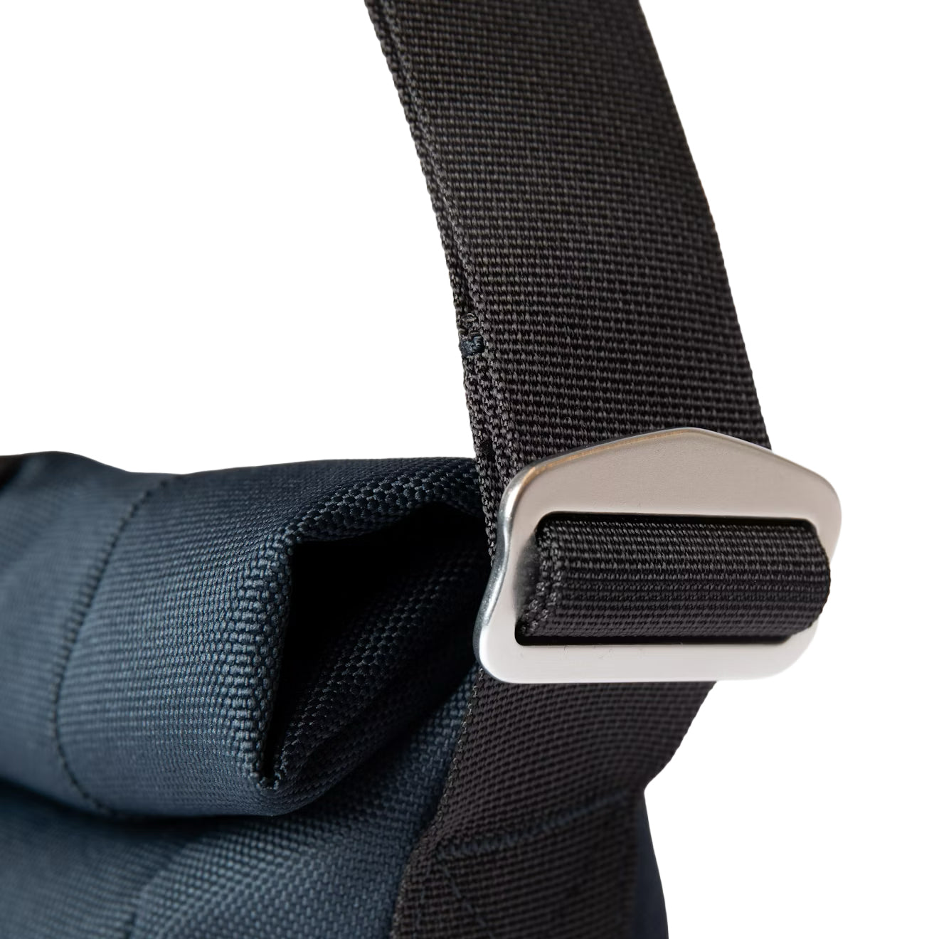 Sandqvist Icon Sacoche Navy - pam pam