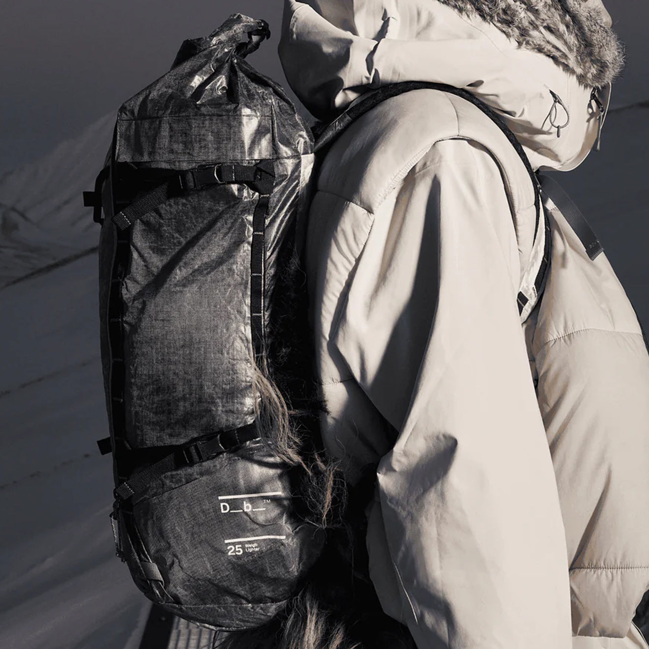 DB Weigh Lighter Backpack 25L Weigh Darker