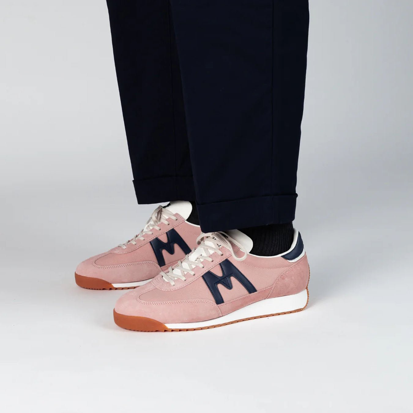 Karhu Womens Mestari Trainer Cameo Rose / Dress Blues - pam pam