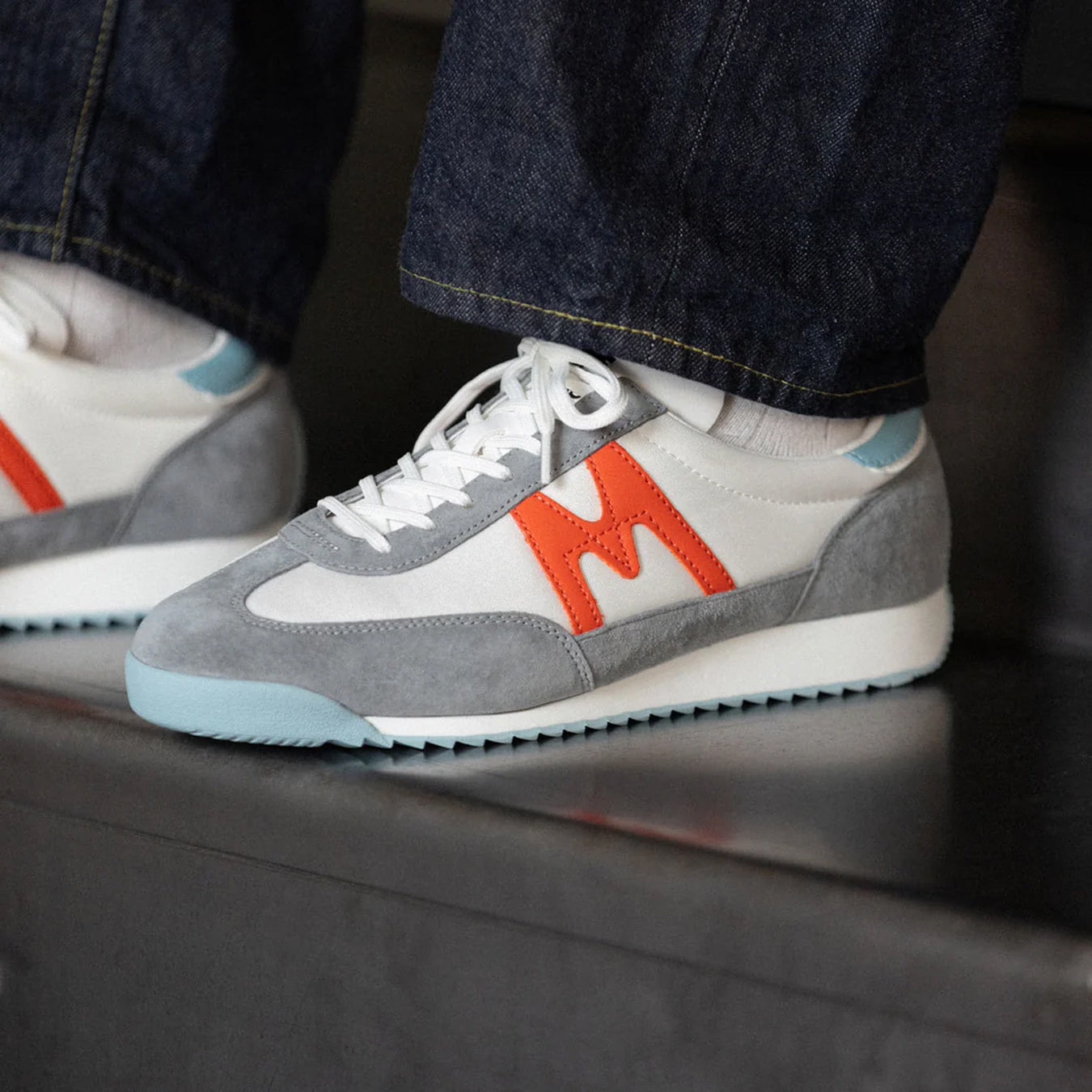 Karhu Womens Mestari Trainer Weathervane / Nasturtium - pam pam