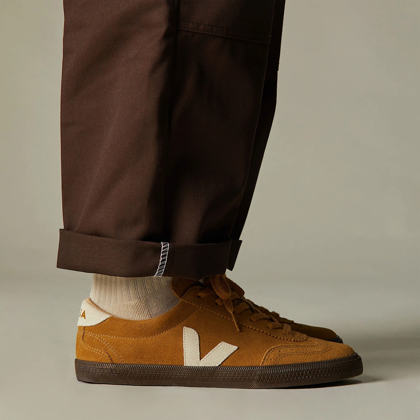 Veja Womens Volley Suede Tent Natural Eagle - pam pam