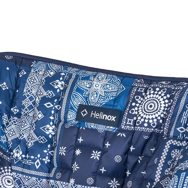 Helinox Seat Warmer Blue Bandanna / Red Bandanna