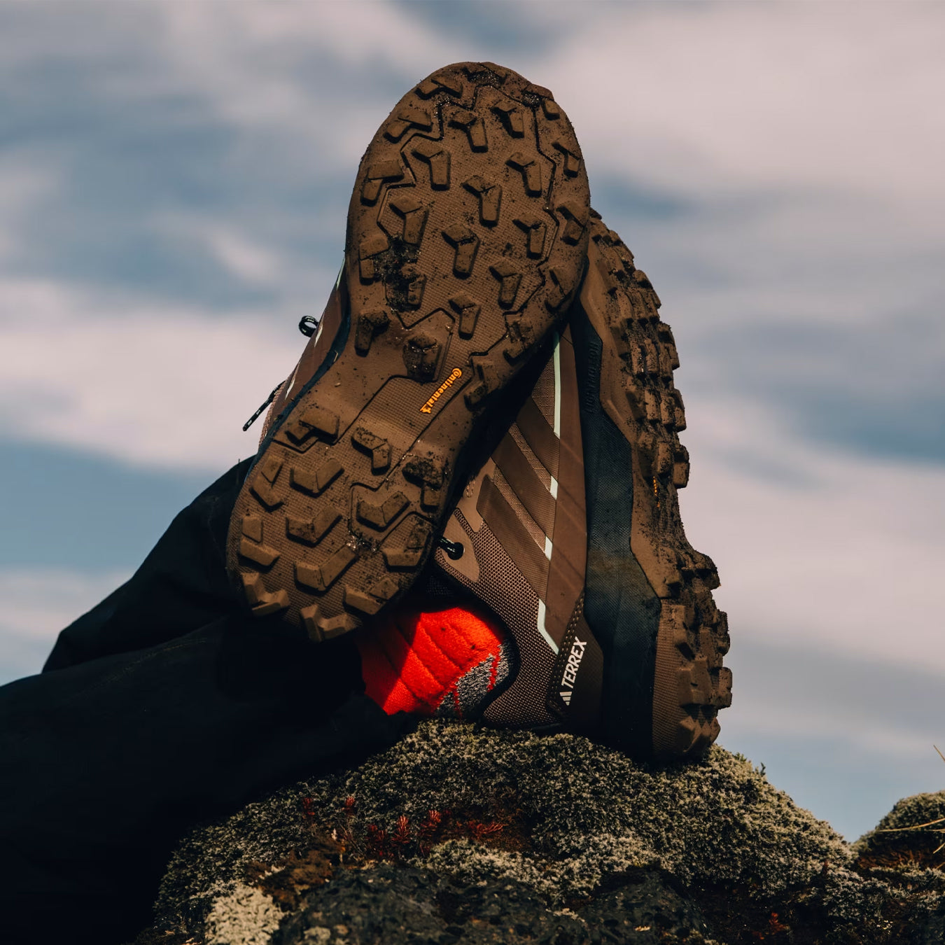 Adidas Terrex Womens Skychaser AX5 GoreTex Hiking Shoe Trace Brown / Earth Strata / Semi Impact Orange - pam pam 