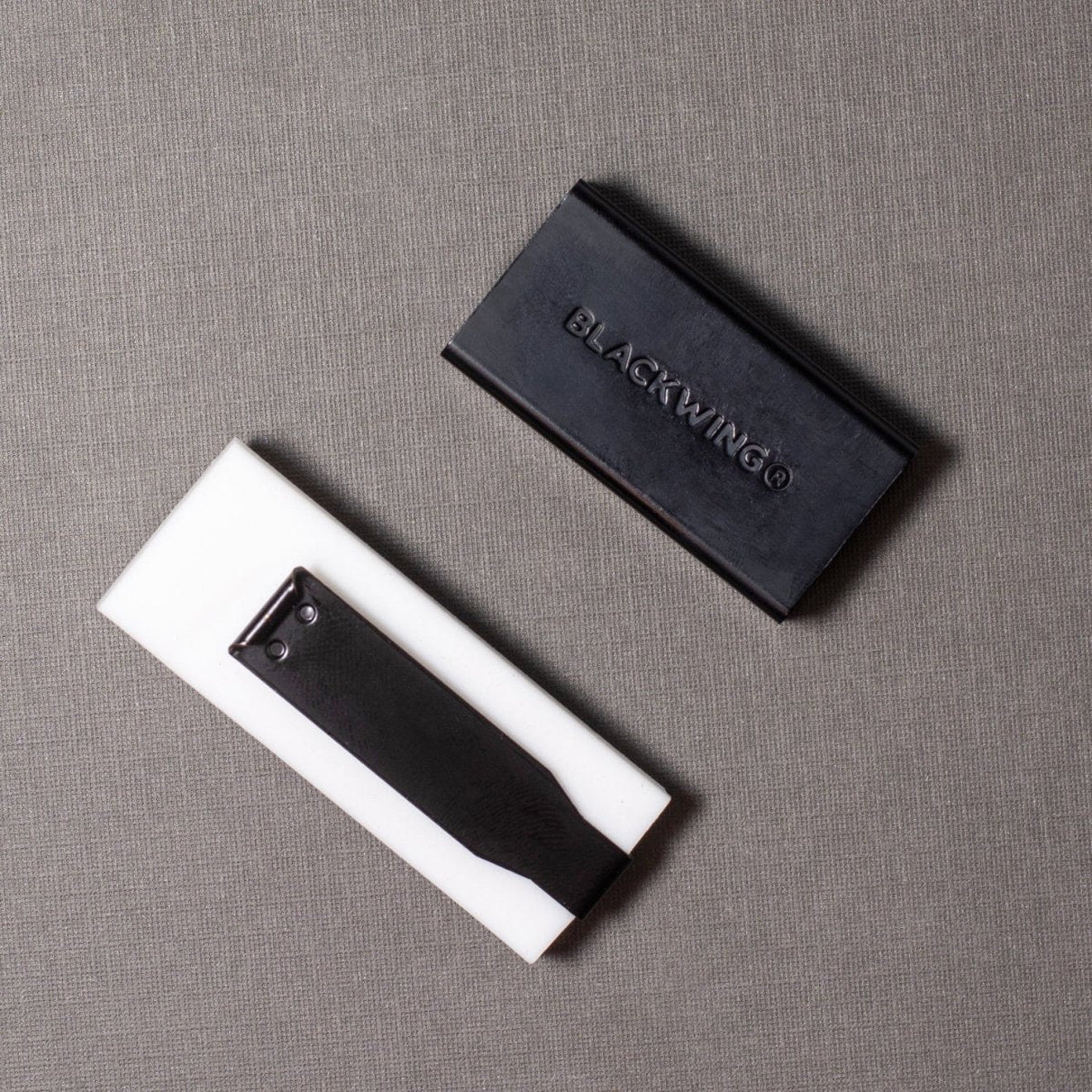 Blackwing Soft Handheld Eraser + Holder Black - pam pam 