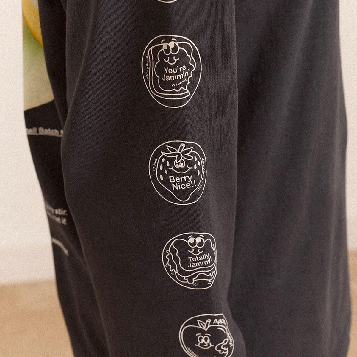 Damson Madder House Preserves L/S Graphic Tee Charcoal