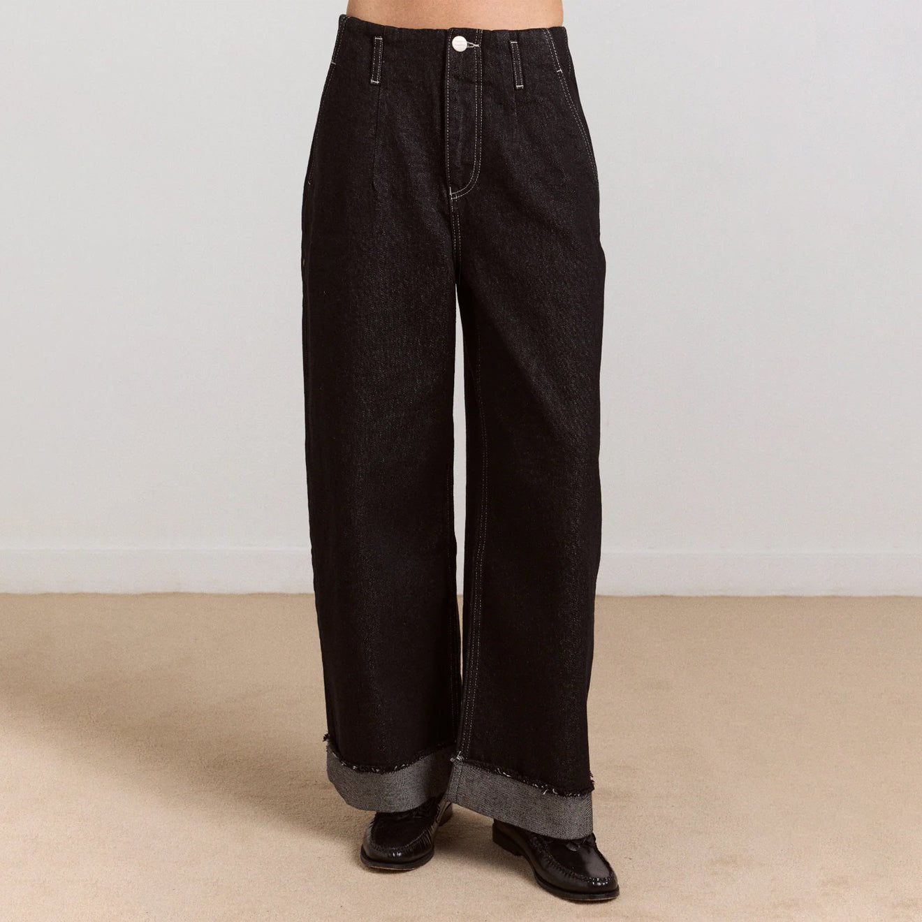 Damson Madder Womens Loose Fit Pascal Jeans Black Wash - pam pam 