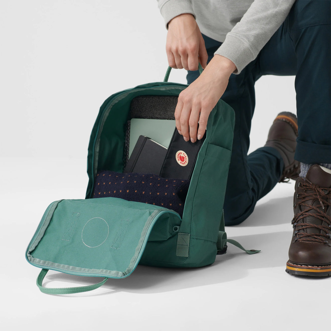 Fjallraven Kanken Classic Backpack Green - pam pam 