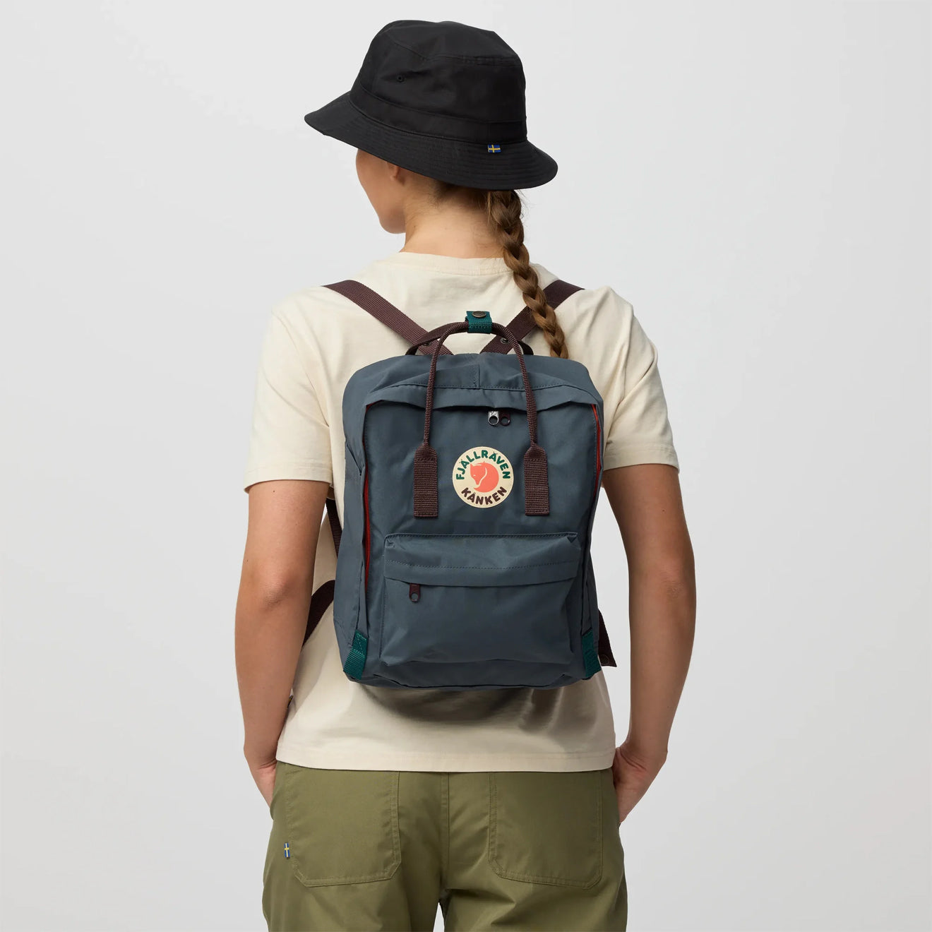 Fjallraven Kanken Koncept Backpack Graphite / Blackberry - pam pam 
