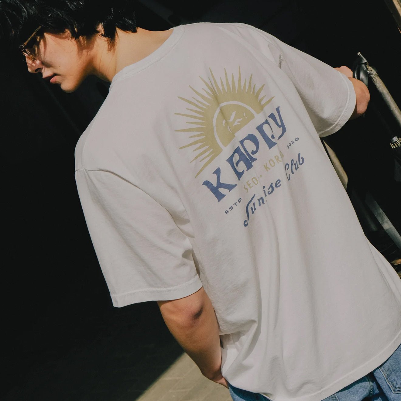 Kappy Sunny Wink Half T-Shirt
 White - pam pam 