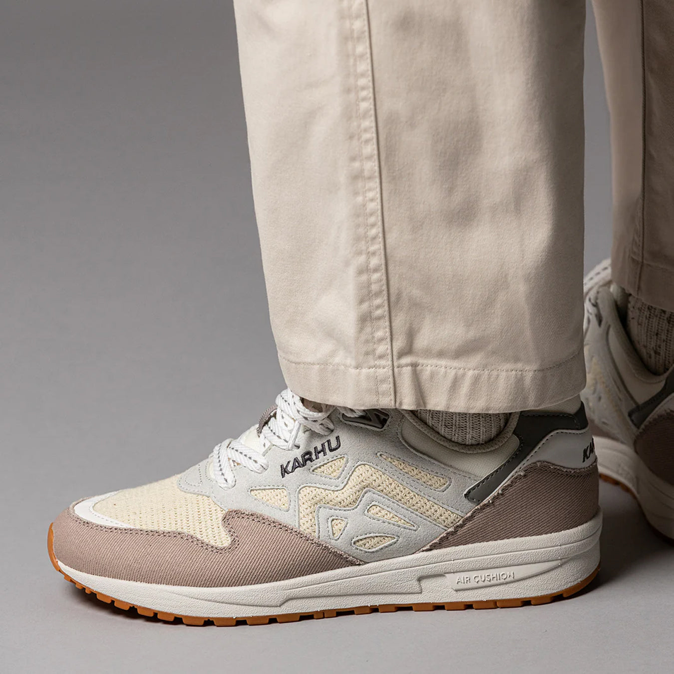 Karhu Womens Legacy 96 Atmosphere / White Asparagus