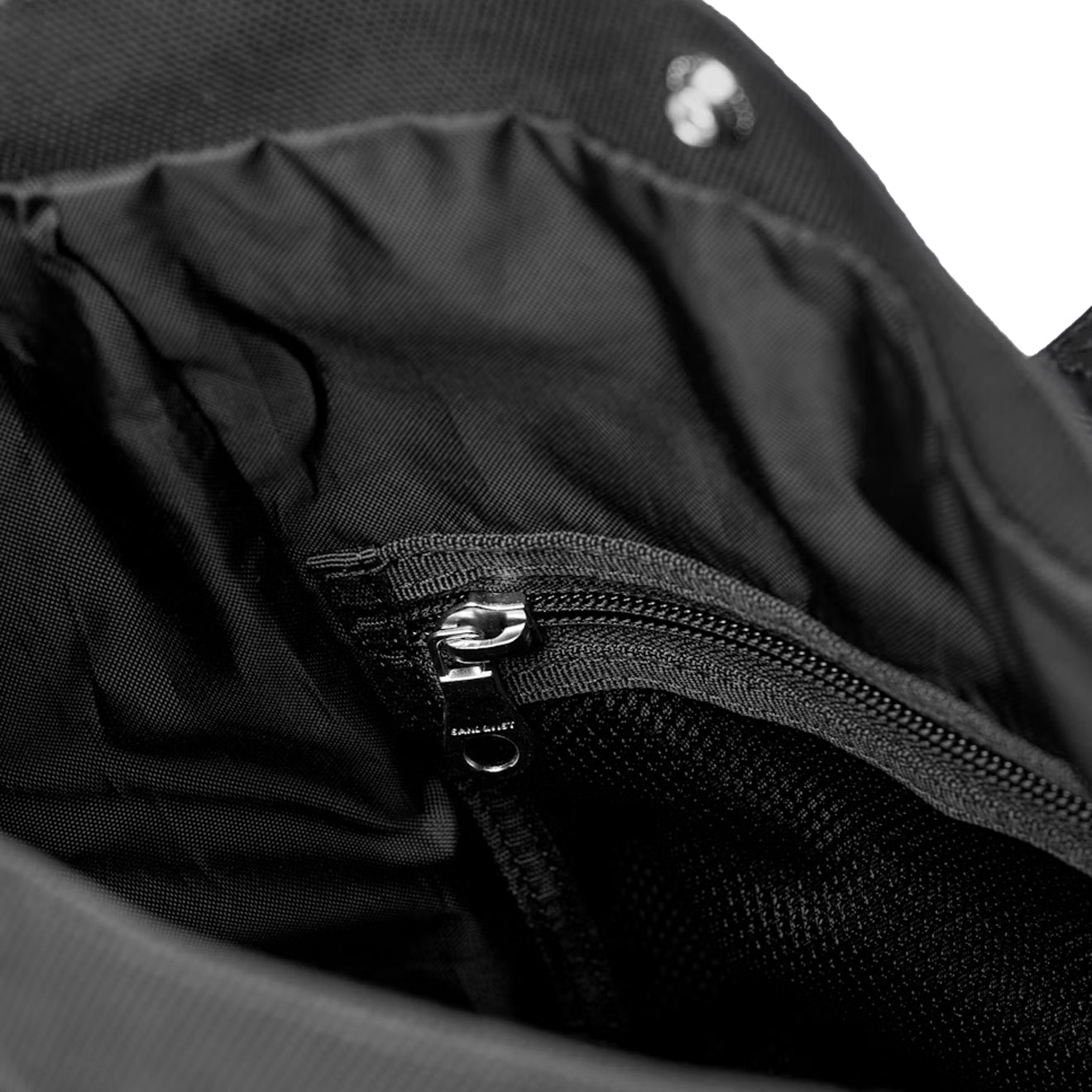 Sandqvist Icon Sacoche Black - pam pam 