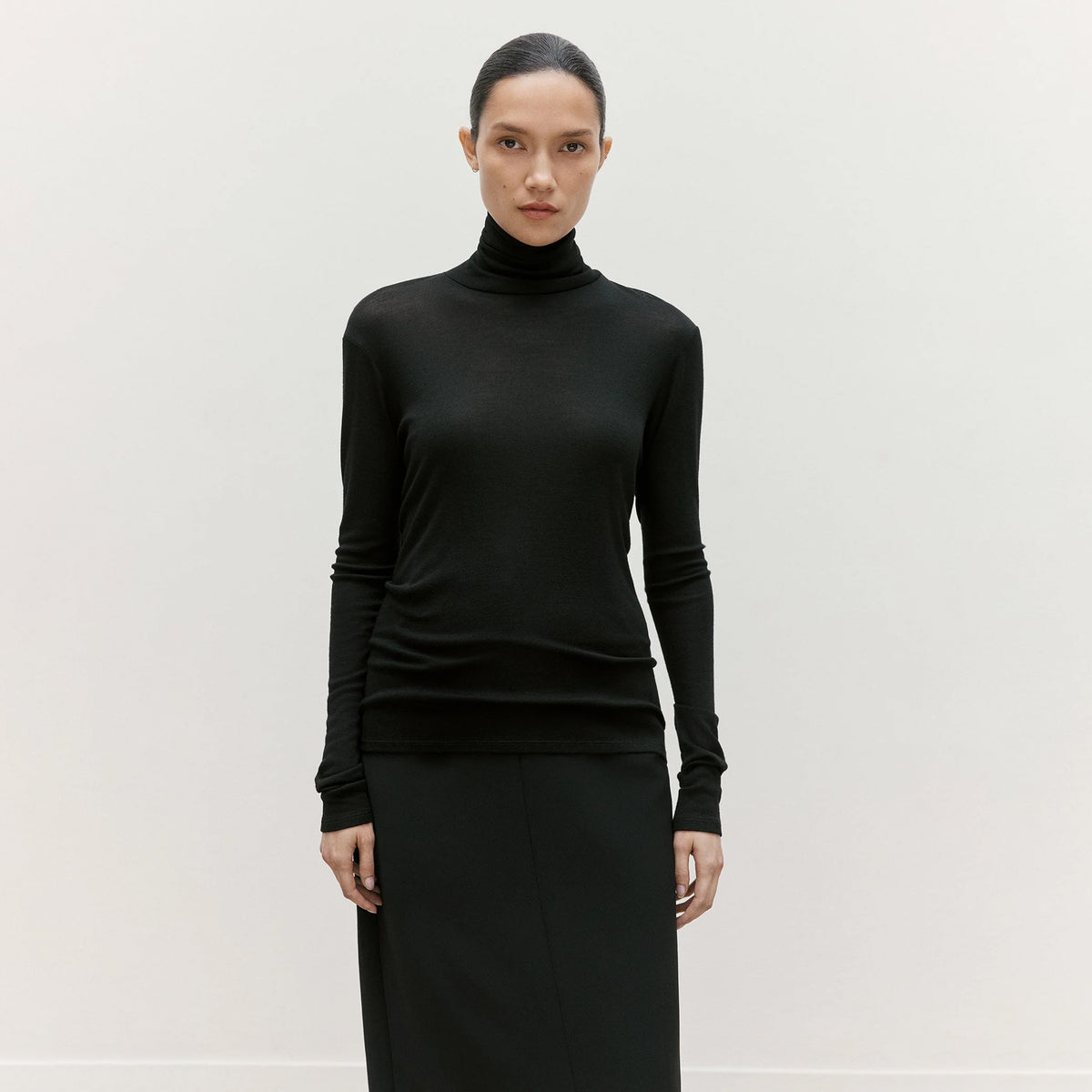 Sunspel Womens Fine Wool Jersey L/S Funnel Neck Top Black