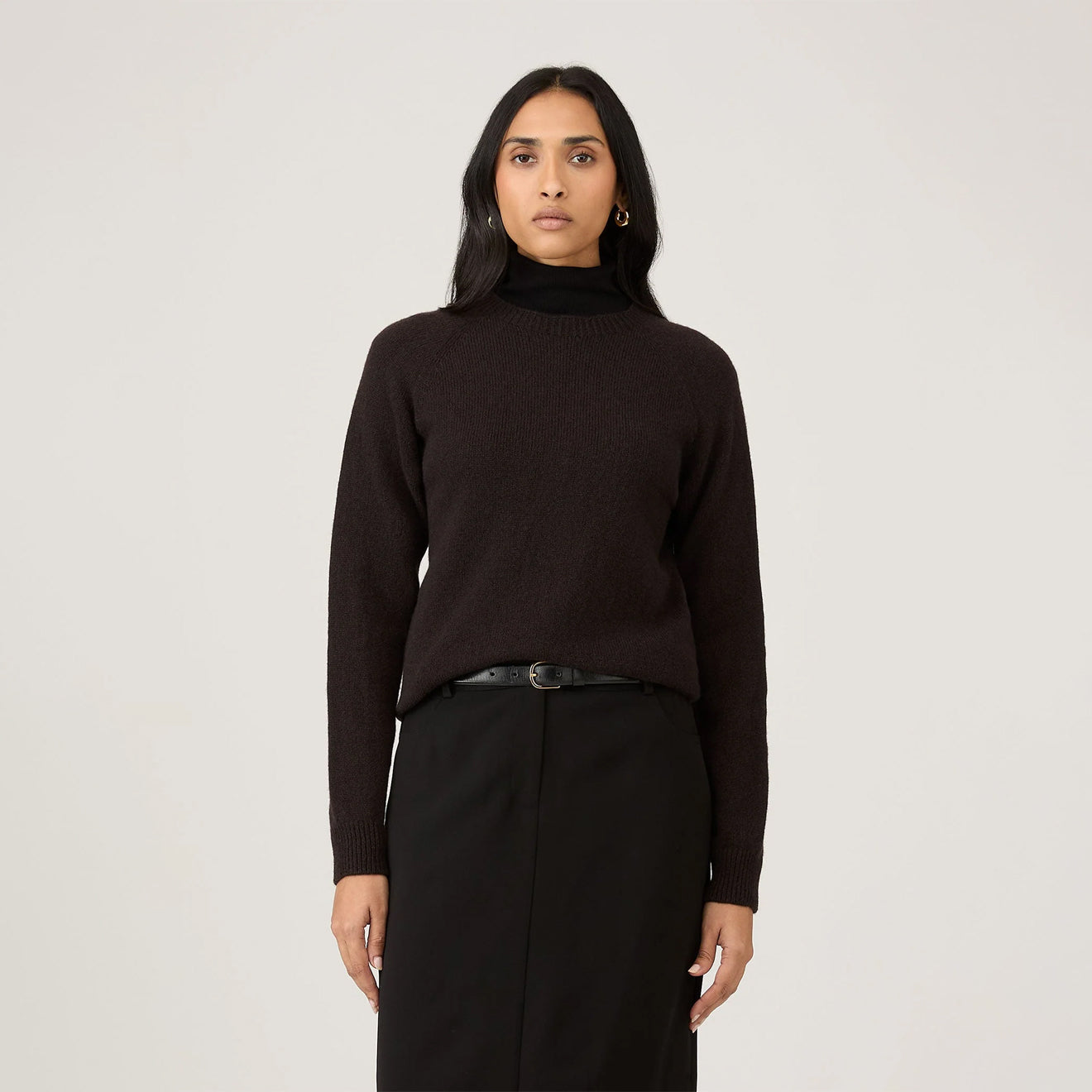 Sunspel Womens Lambswool Crew Truffle - pam pam 