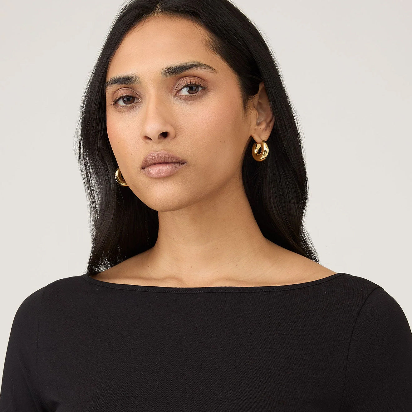 Sunspel Womens Slash Neck L/S Top Black - pam pam 