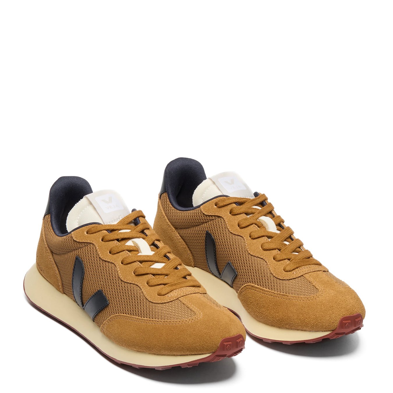 Veja Womens Rio Branco II Alveomesh Trainer Tent Black