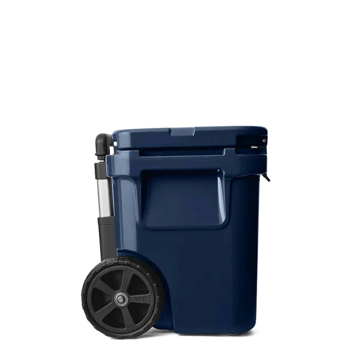 YETI Roadie 32 Wheeled Cool Box Navy
